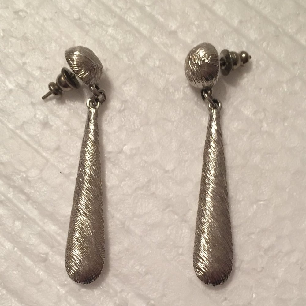 $5 ADD ON! Silvertone Earrings